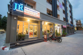  Jr Mansion On Nut Soi 25  Бангкок